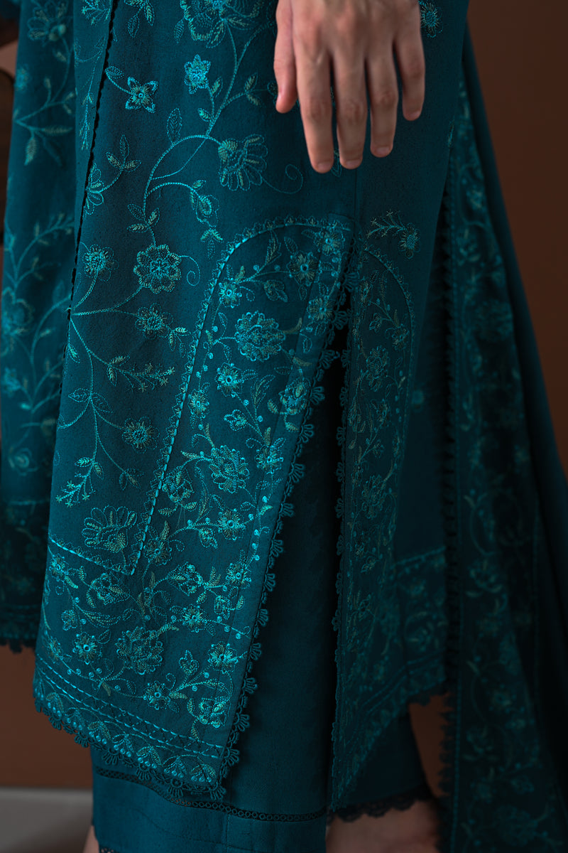 TEAL LUXURY EMBROIDERED KARANDI SET