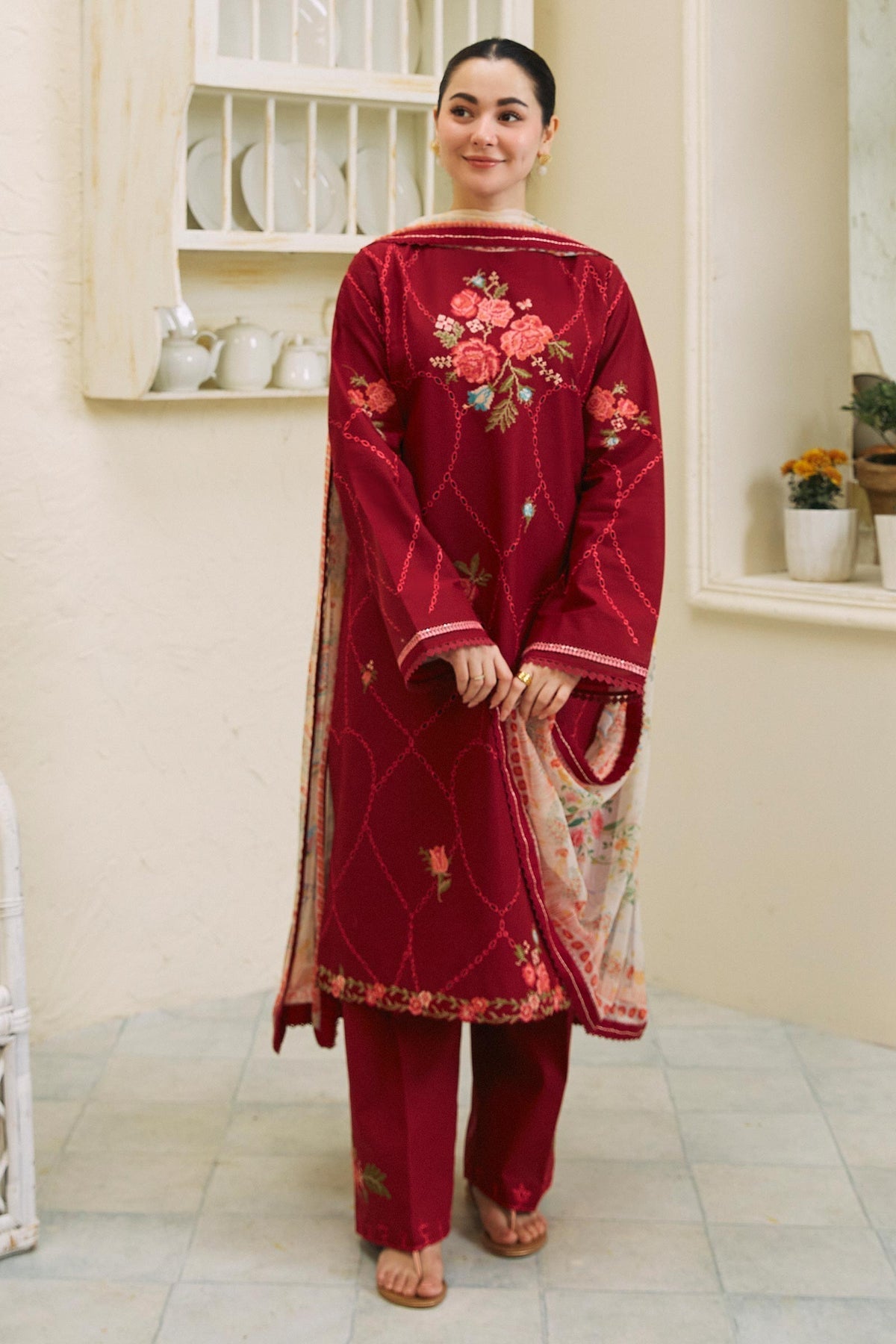 RUHI-10B Zara Shahjahan